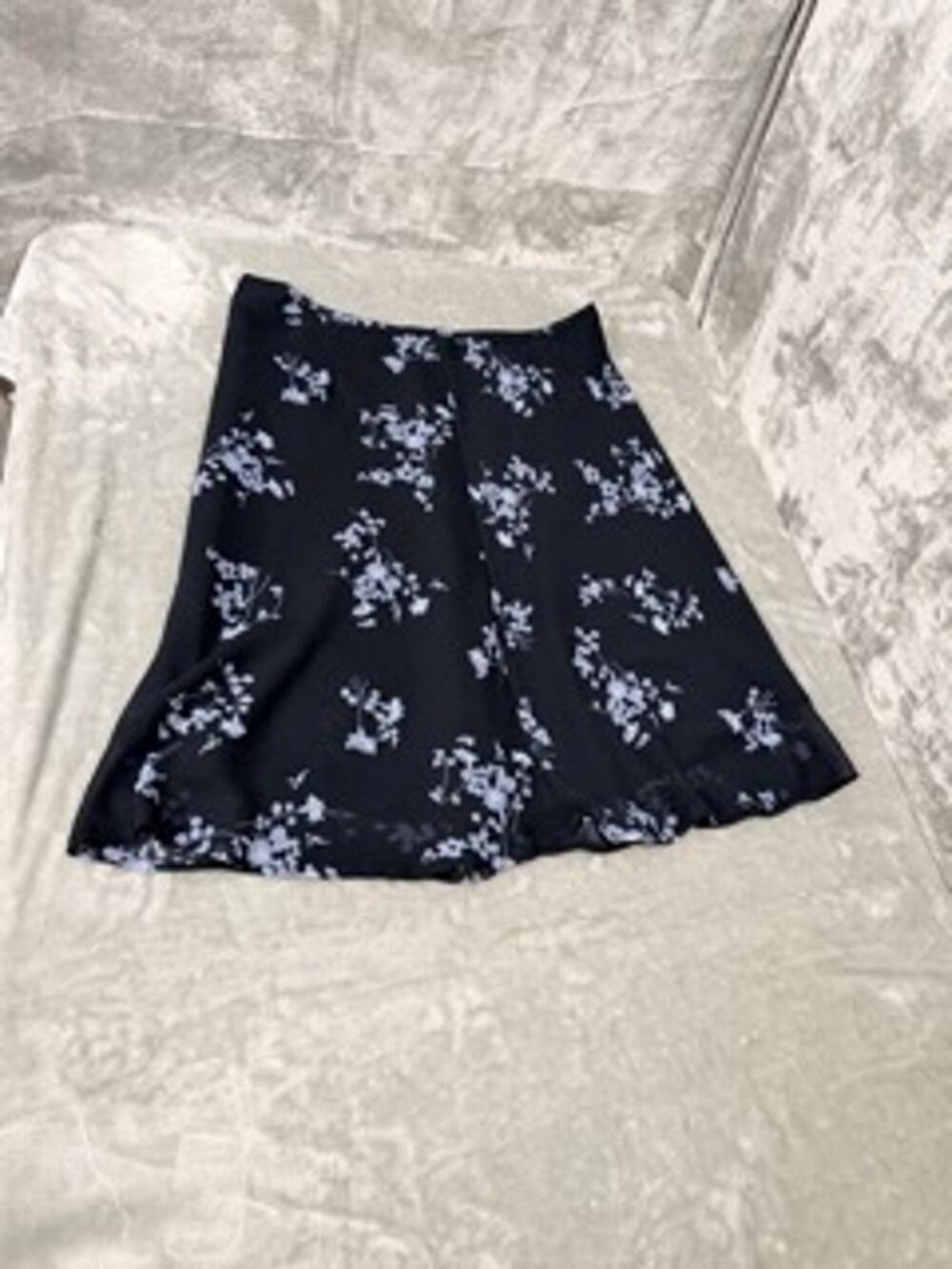Jackyn Smith Navy Blue Floral A-Line Skirt Size 16